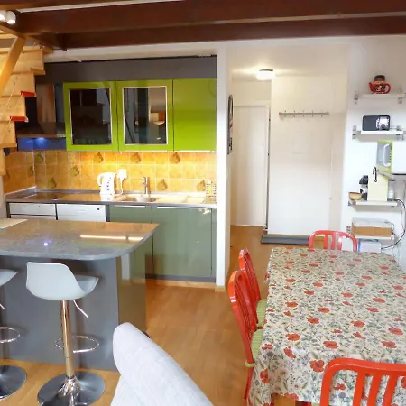 Armina A Apartment *
